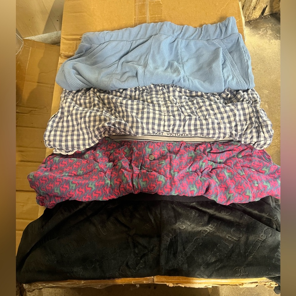 4 pairs of small sized shorts!